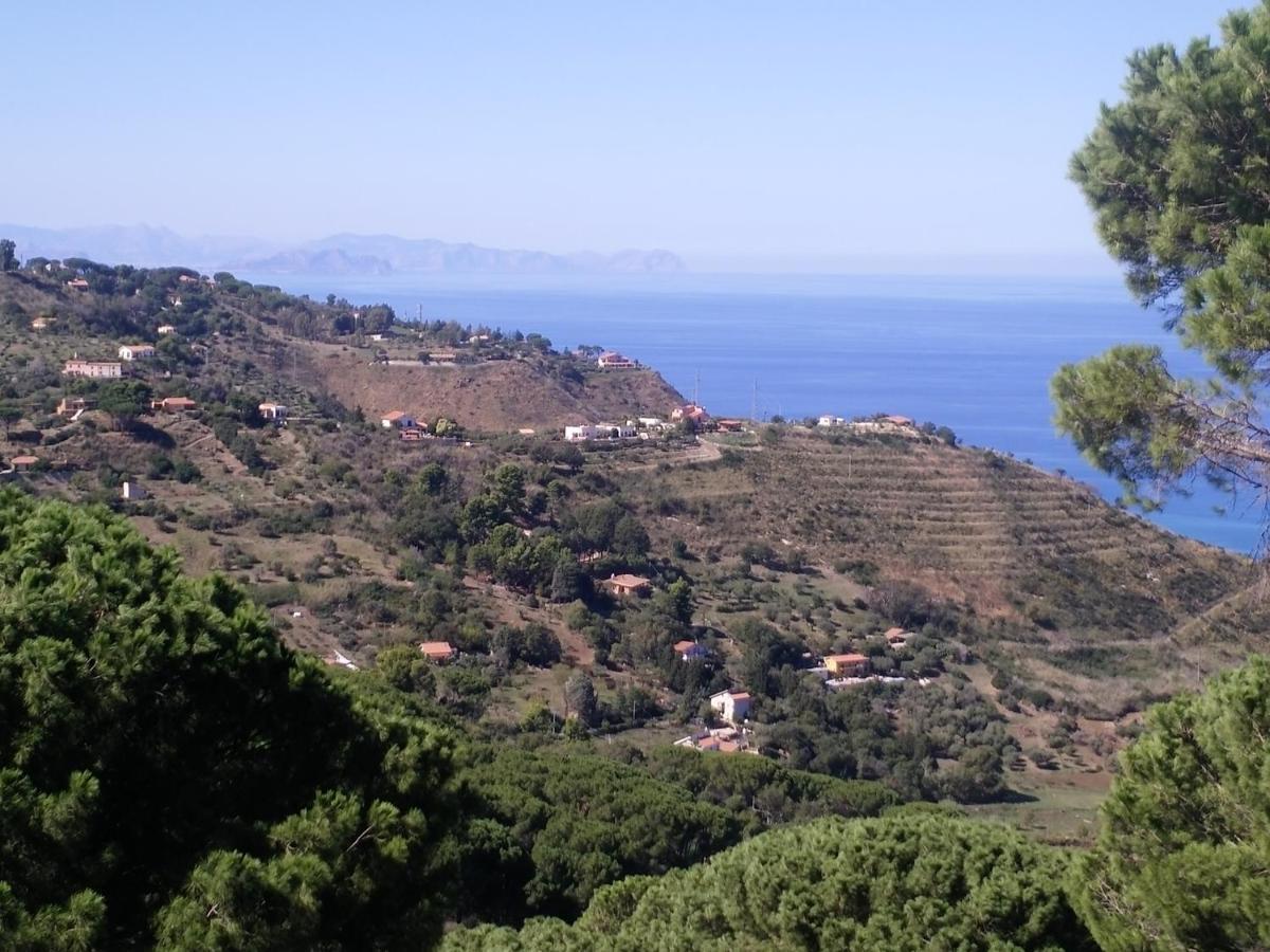 Incantevole Villa Con Vista Mozzafiato Чефалу Екстериор снимка